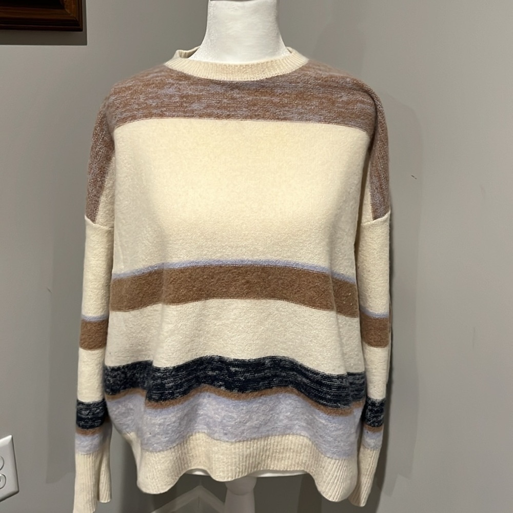 Nordstrom Signature Cashmere Crew Neck Sweater Size Large. - Picture 2 of 6